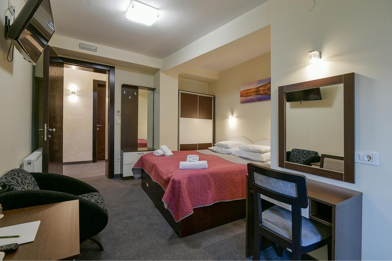 Garni Hotel Simsir Zlatibor Luaran gambar